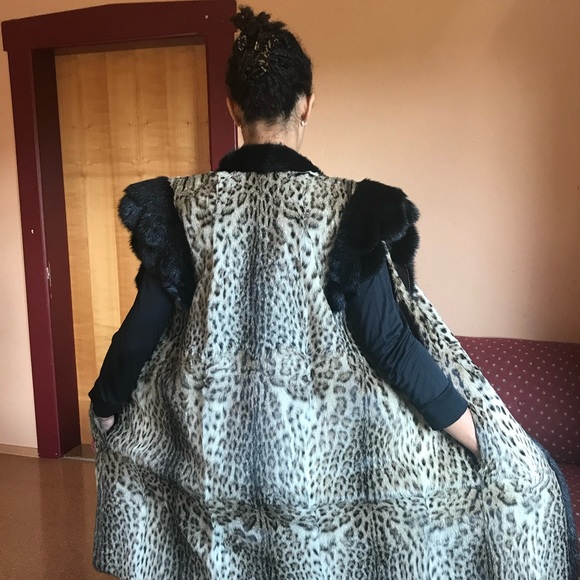 Fur Vest - Picture 2 of 2